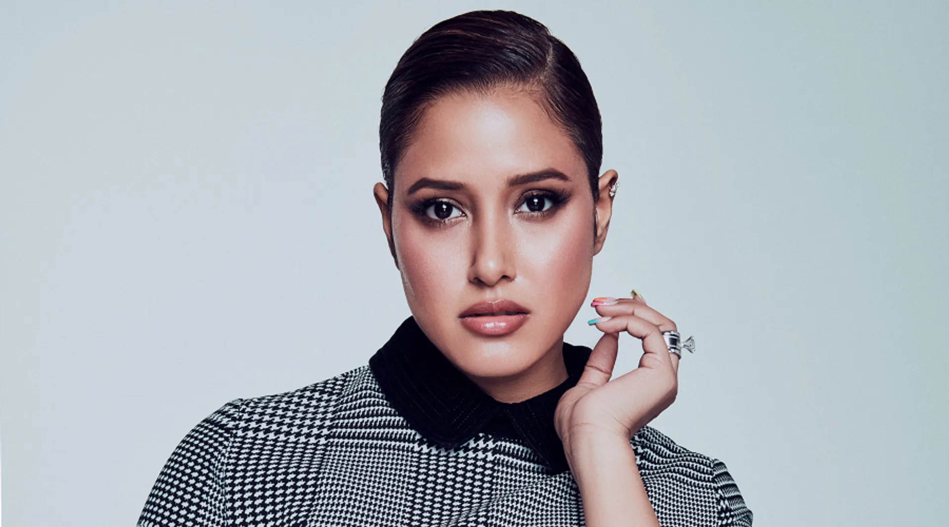 Farnaz Alam(2)
