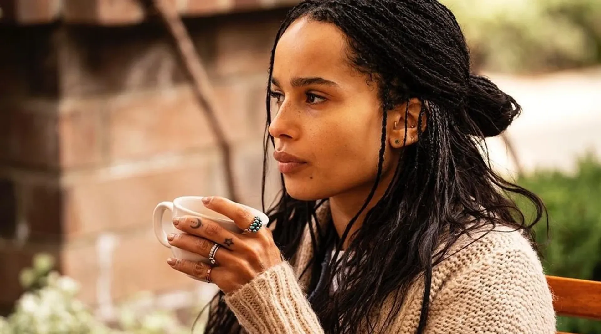 675262_3487576_zoe-kravitz_updates
