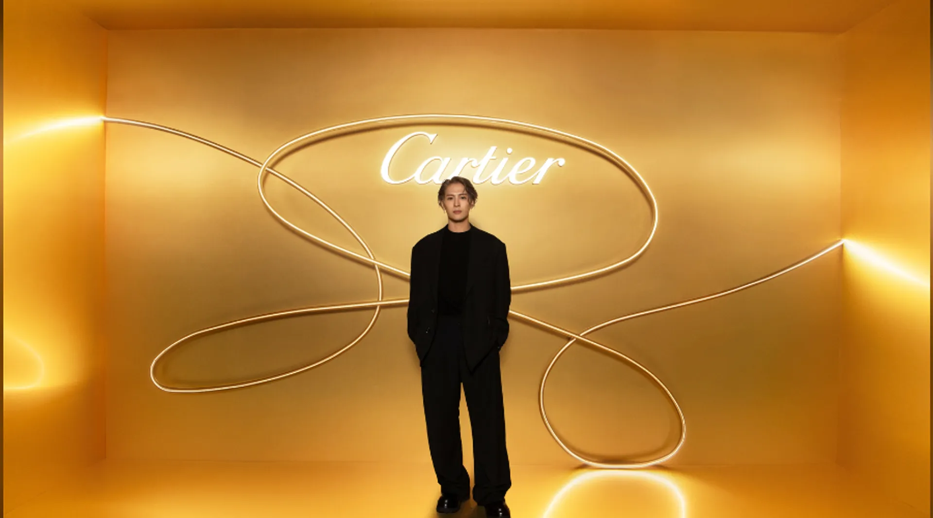  As Cartier’s Classic Jewellry Collection Enters Its 100th year, ELLE Takes An India Exclusive Look At Its Anniversary Celebrations In Singapore   