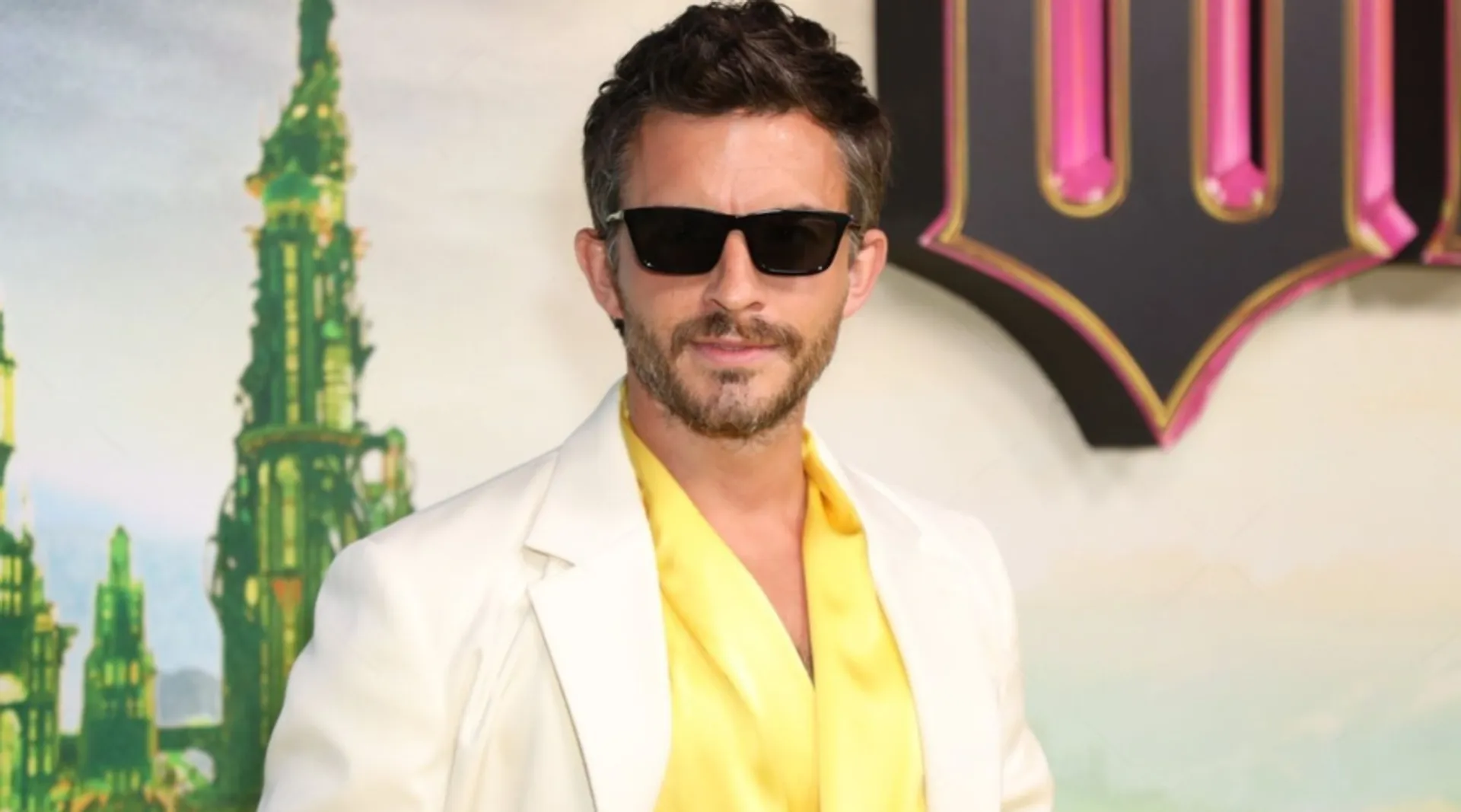  Jonathan Bailey Has Been Working His Wicked Charm On The Red Carpet   