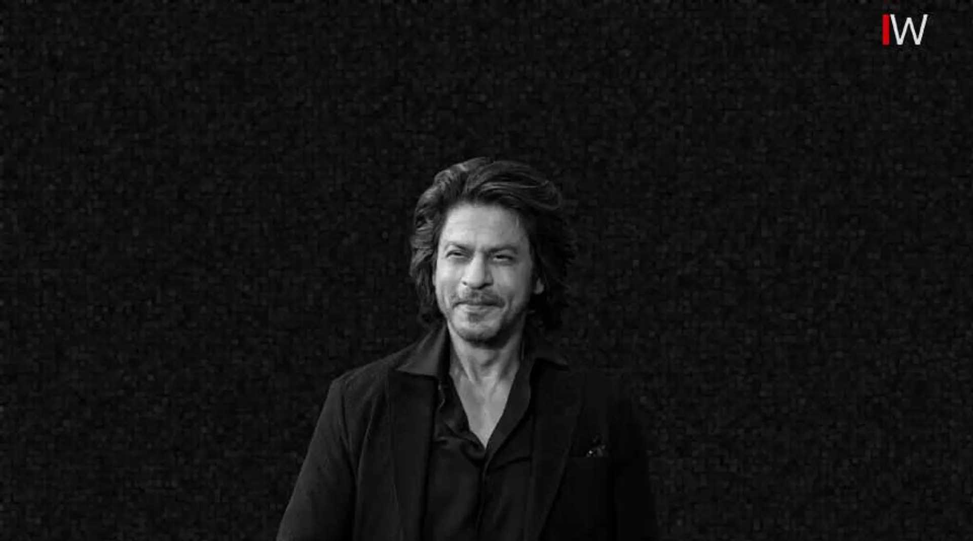 Shah-Rukh-Khans-Grand-Met-Gala-2025-Debut-with-Sabyasachi-Marks-New-Glory-for-Bollywood-and-Fashion-Industry