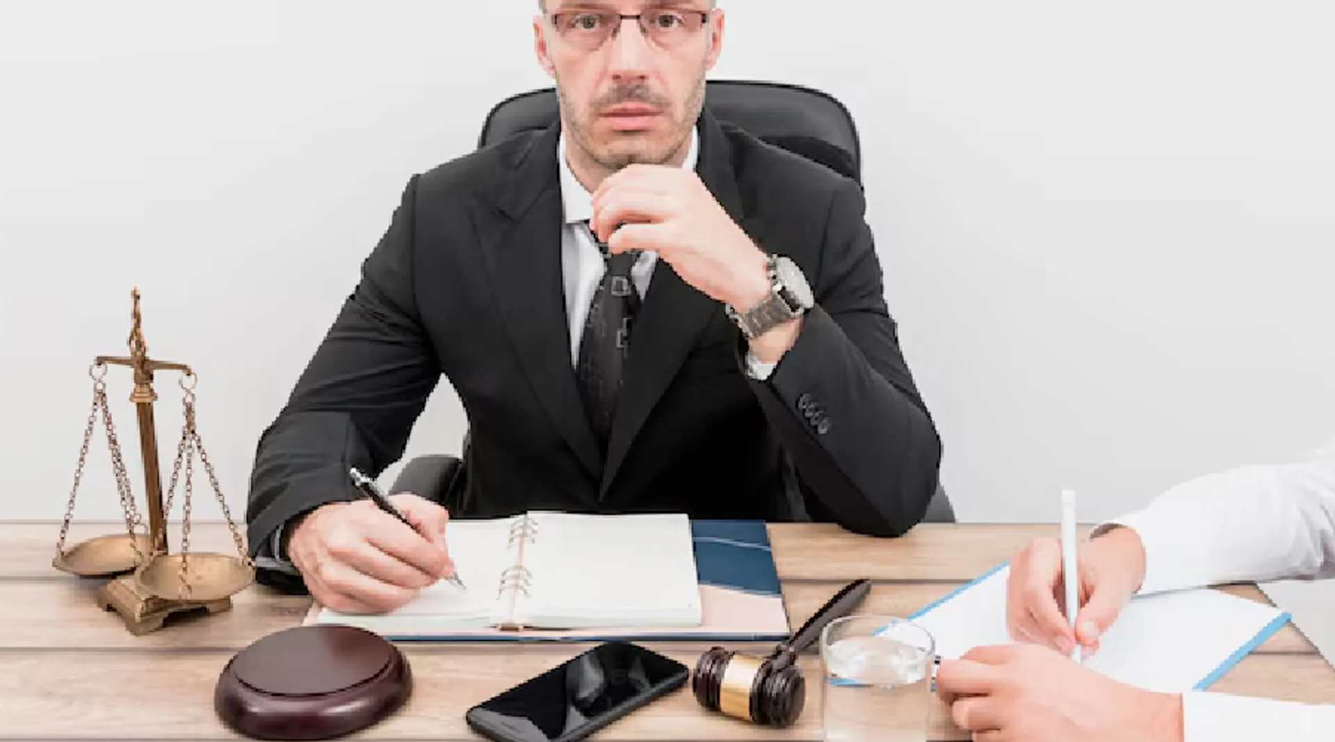 What a Top Injury Law Firm Looks for in a Winning Case
