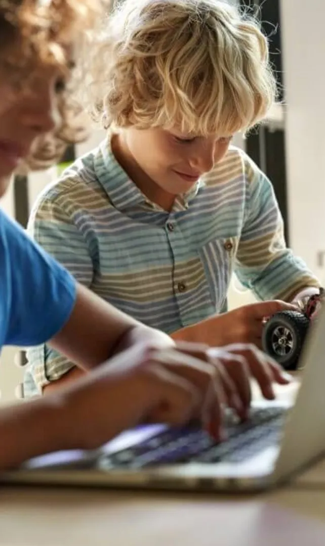 Top-Coding-Trends-Among-Teenagers-That-Are-Shaping-the-Future