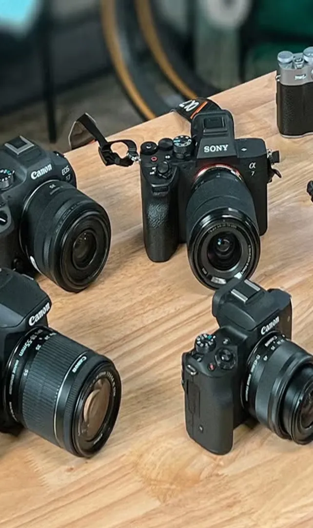 Best-Mirrorless-Cameras-for-Photography-Enthusiasts