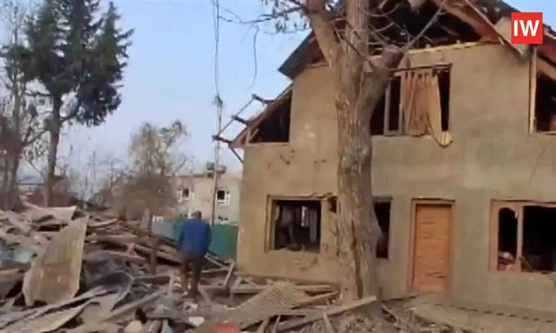Delhi-Blast-Suspect-Dr.-Umar-Nabi's-House-Demolished-by-Security-Forces
