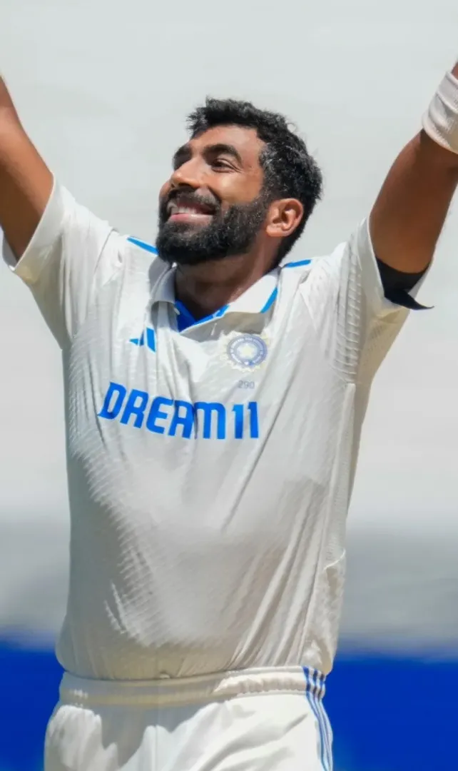 Bowlers-such-as-Jasprit-Bumrah-and-Ravindra-Jadeja-can-exploit-favorable-pitch-conditions-for-quick-wickets.