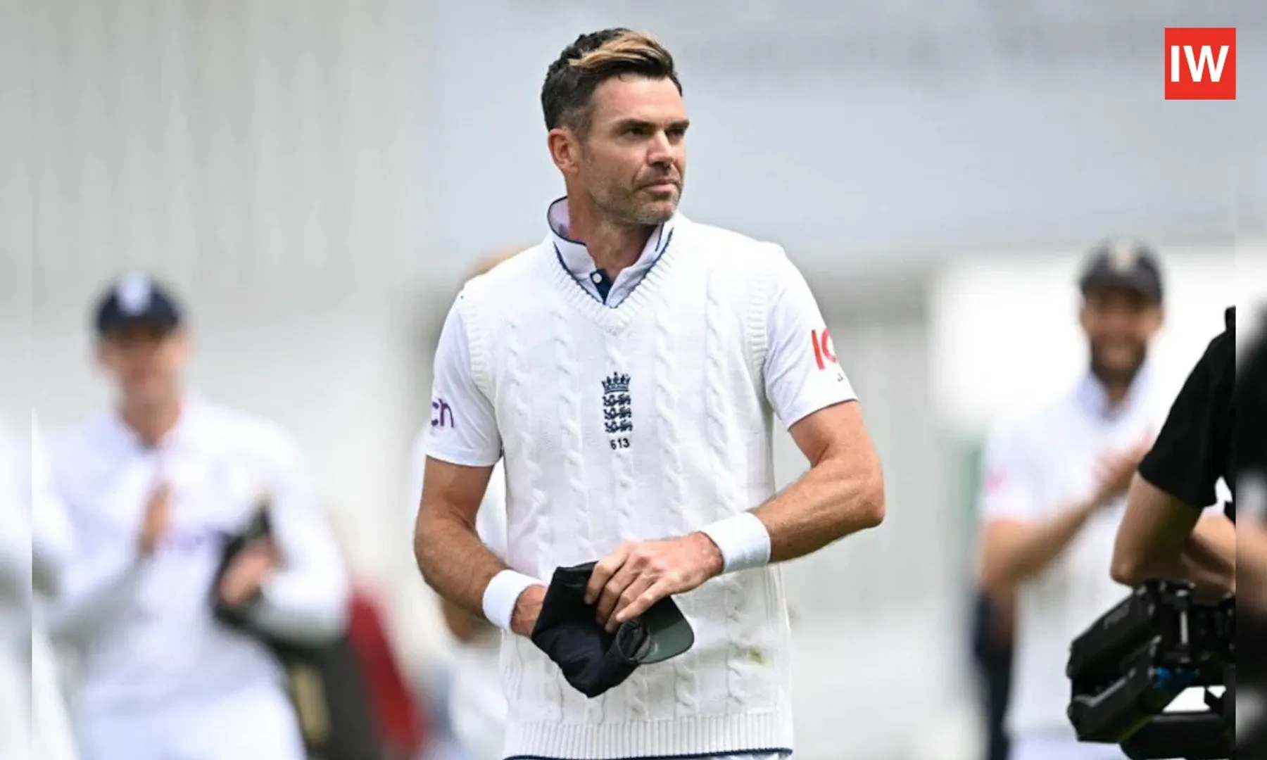 James-Anderson-Slammed-for-Ashes-XI-Pick-Ricky-Ponting-as-Wicketkeeper-