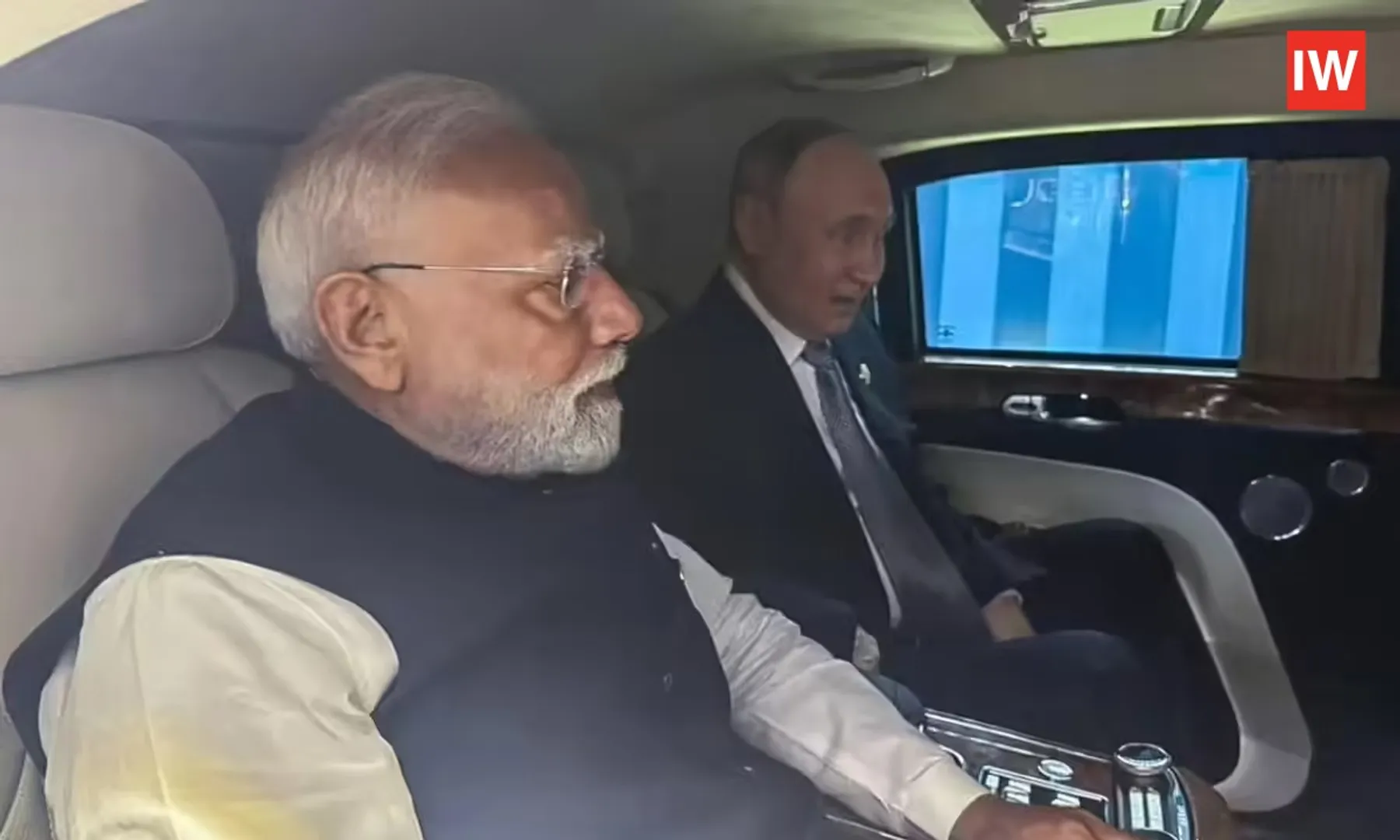 Putin-Arrives-in-IndiaCritical-Defence-Talks-and-Exclusive-Dinner-with-PM-Modi