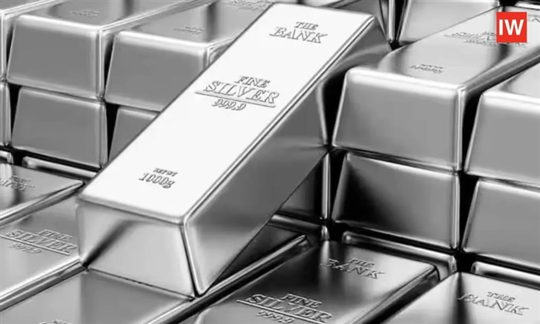 Silver-Price-Today-Falls-on-MCX-Ahead-of-US-Jobs-Data