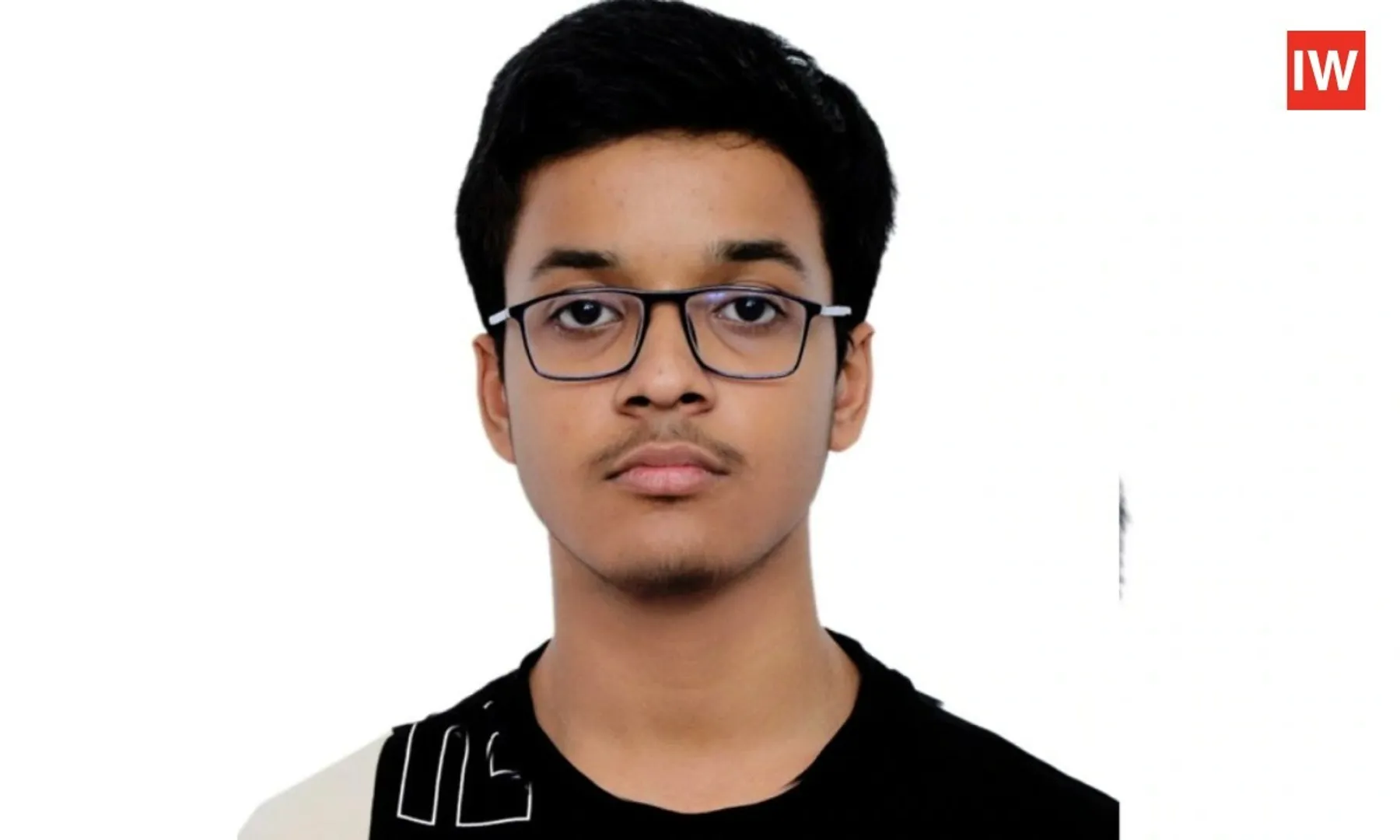 Only-Delhi-candidate-to-score-perfect-100Meet-JEE-Main-2026-topper-Shreyas-Mishra