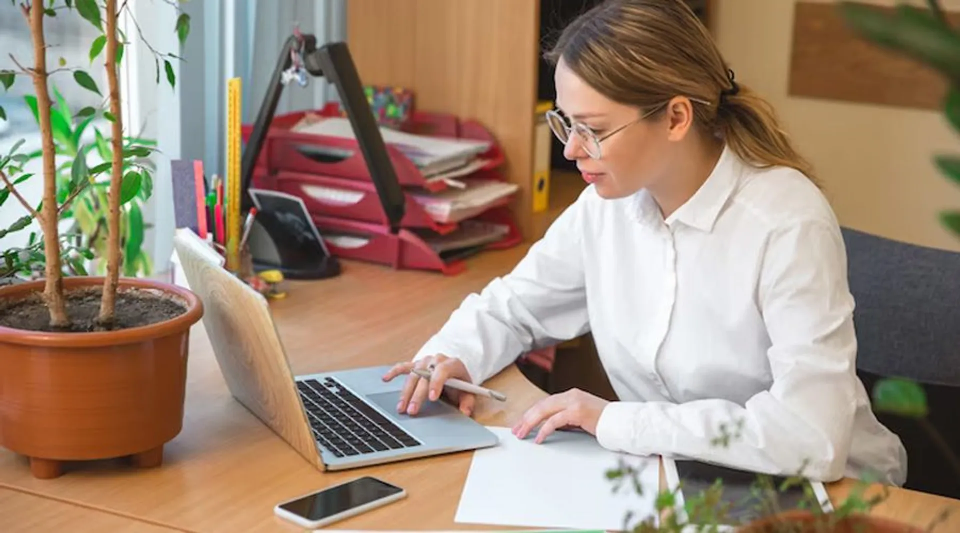 A-Detailed-Guide-to-Starting-a-Business-as-a-Solopreneur