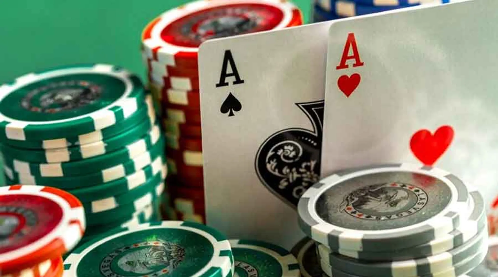 The Evolution of Online Casino Graphics and Gameplay