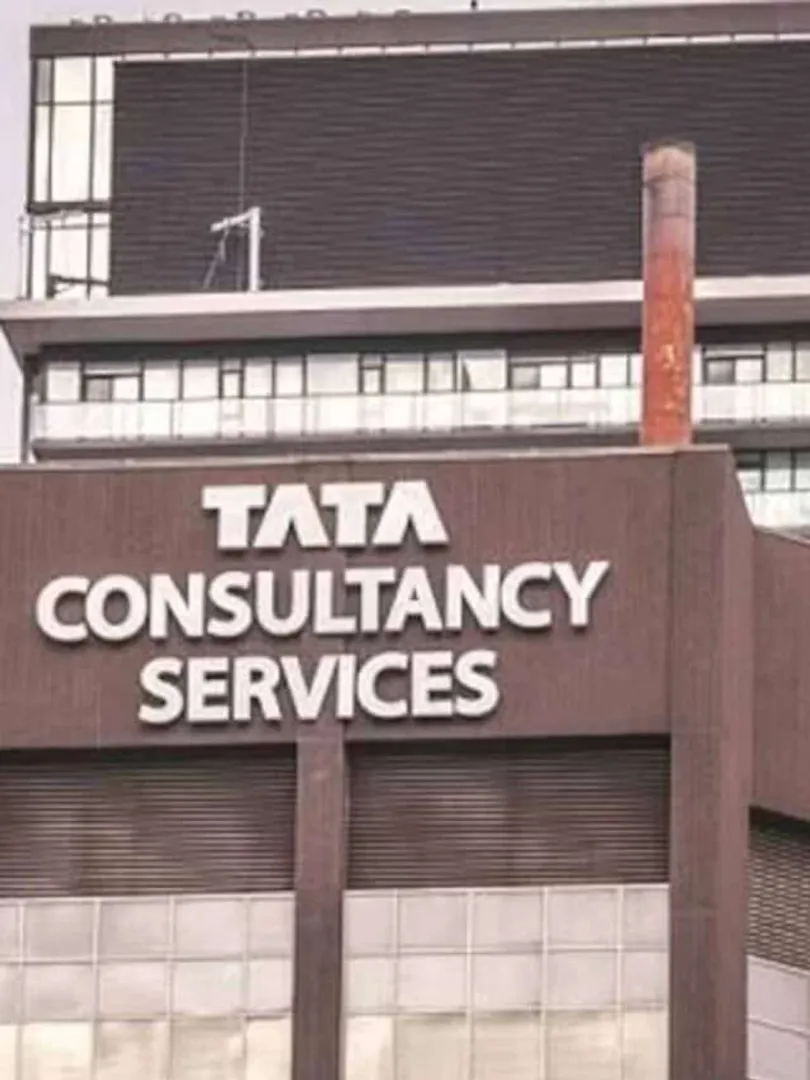 TCS-Expected-to-Provide-with-7-8%-Average-Salary-Increase-for-Offsite-Employees