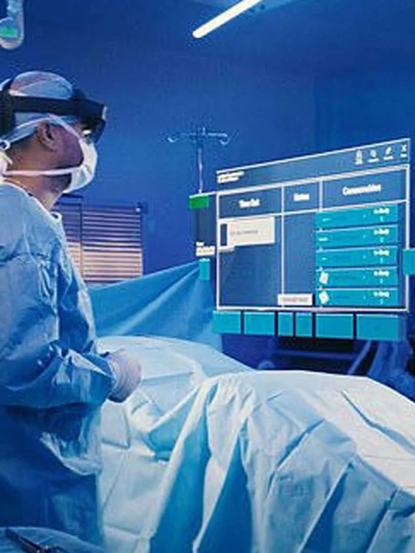 UK-Surgeons-Use-Apple's-VR-Goggles-in-Spinal-Operation