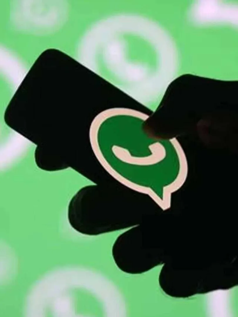 WhatsApp-Enhances-Search-Bar-with-Instant-Meta-AI-Integration