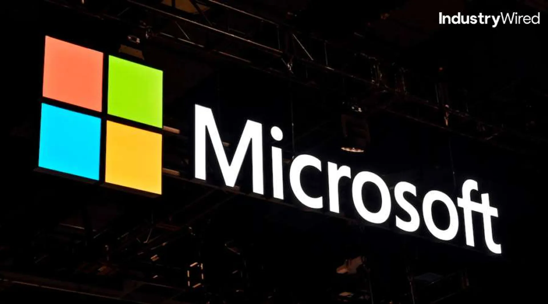 Microsoft-Plans-AI-Model-to-Counter-Google,-OpenAI