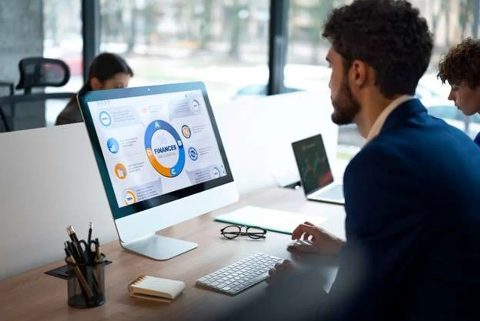 HOW CAN A SOFTWARE SIMPLIFIES MANAGEMENT AND QUALITY SYSTEM COMPLIANCE