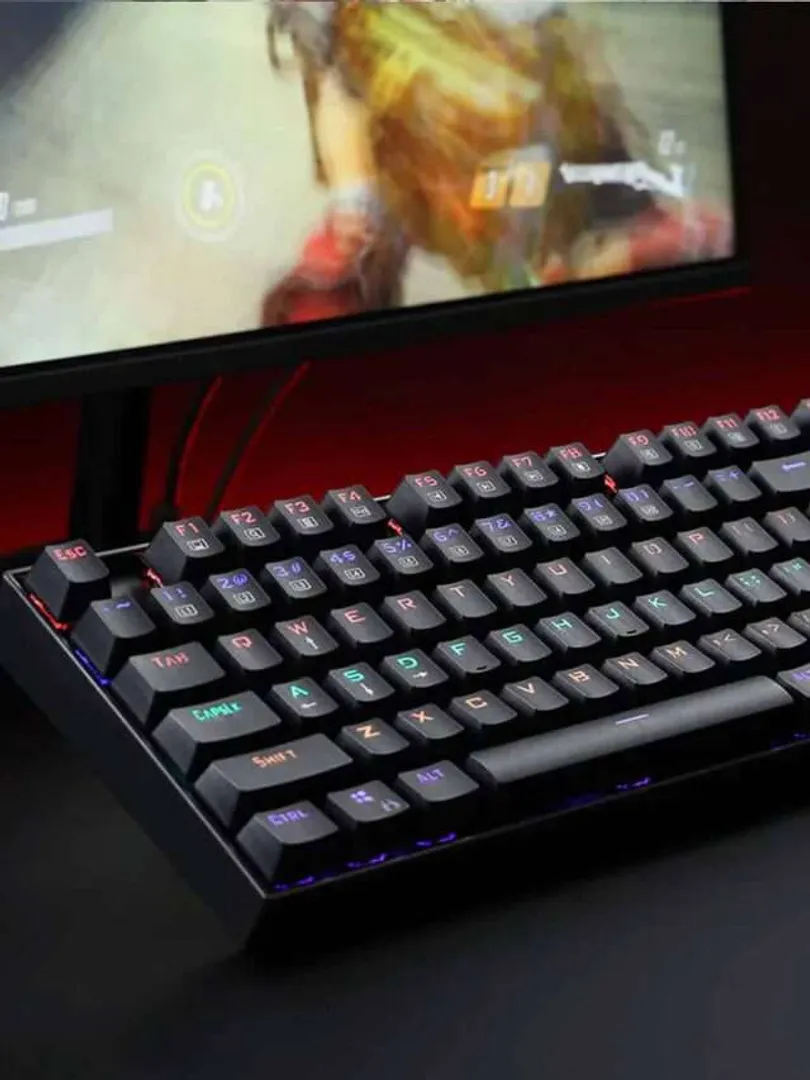 Redragon-K552-Kumara-Experience-rugged-durability-and-crisp-tactile-feedback-with-the-Redragon-K552-Kumara,-perfect-for-compact-gaming-setups.