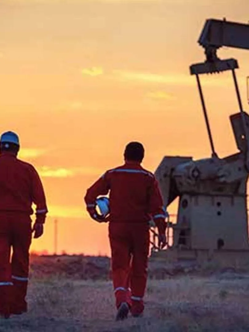 Energy-Transition-Pressure-ncreasing-global-efforts-to-transition-to-renewable-energy-sources-are-forcing-oil-and-gas-companies-to-rethink-their-long-term-strategies.