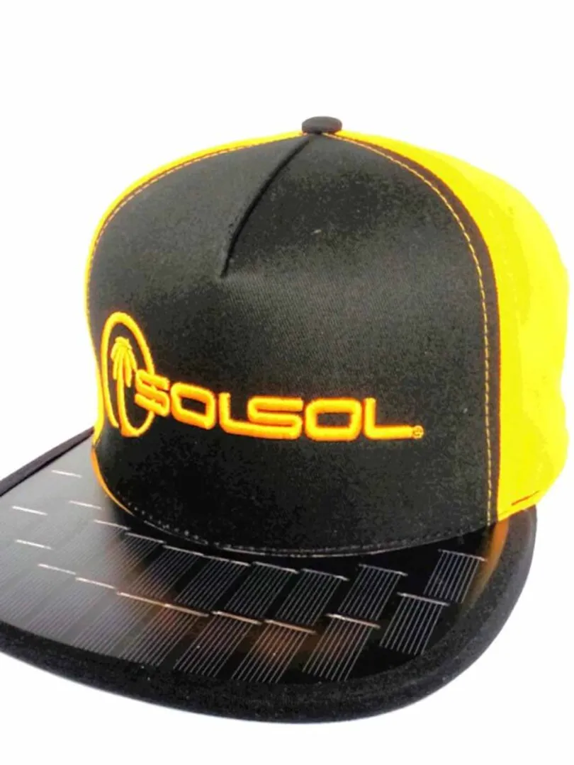 SOLSOL-Solar-Hat-Charges-Devices-This-hat-harnesses-sunlight-to-charge-smartphones-and-other-gadgets-on-the-go.