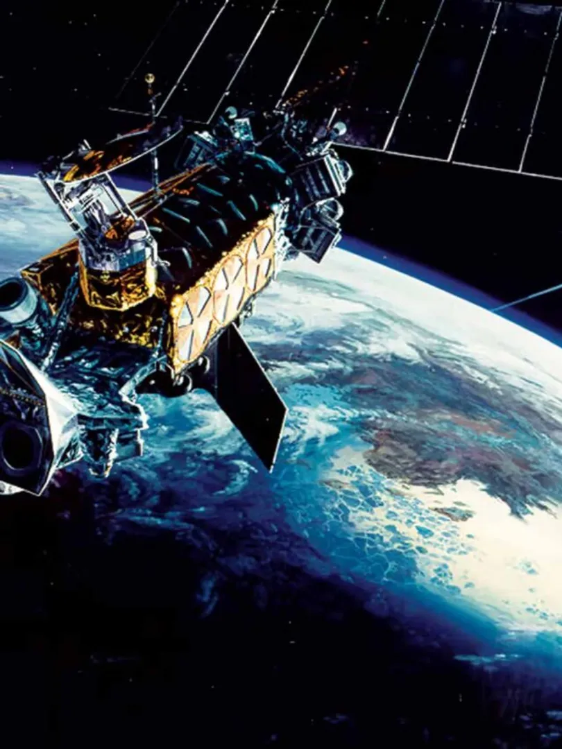Satellite-explosion-shocks-the-aerospace-community,-sparking-an-urgent-investigation-into-technical-failures-and-impacts.