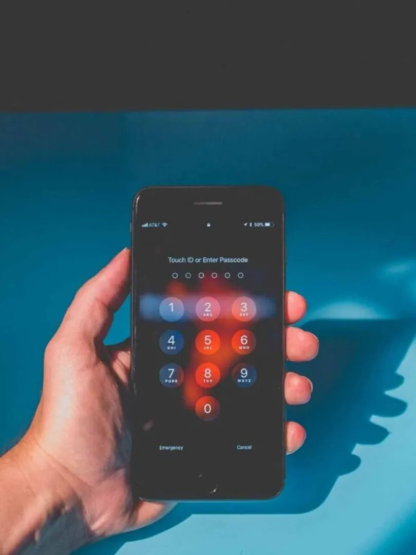 Use-Strong-Passwords-Create-unique,-complex-passwords-for-every-device-and-account