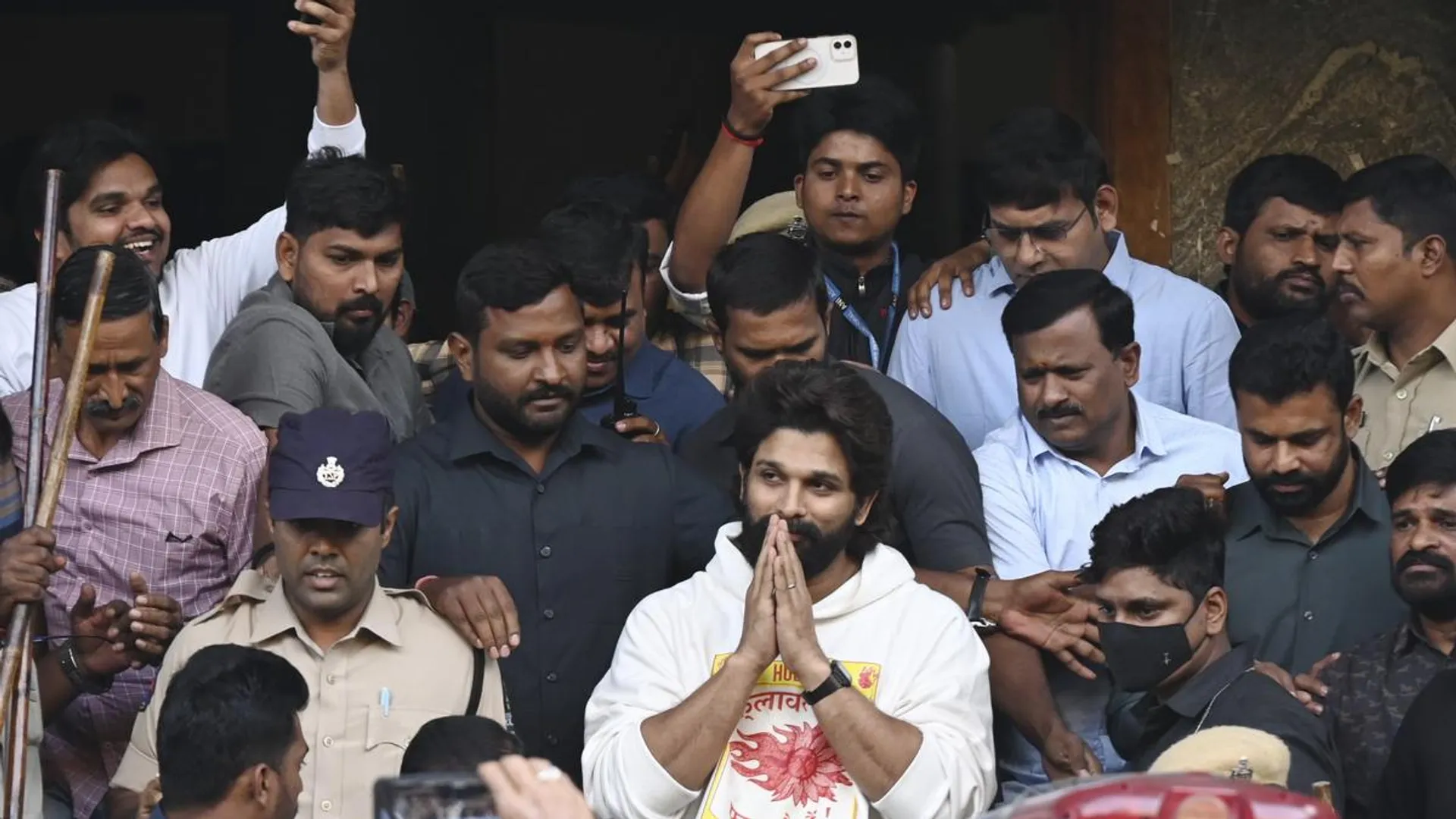 Superstar Allu Arjun released from Chanchalguda Jail