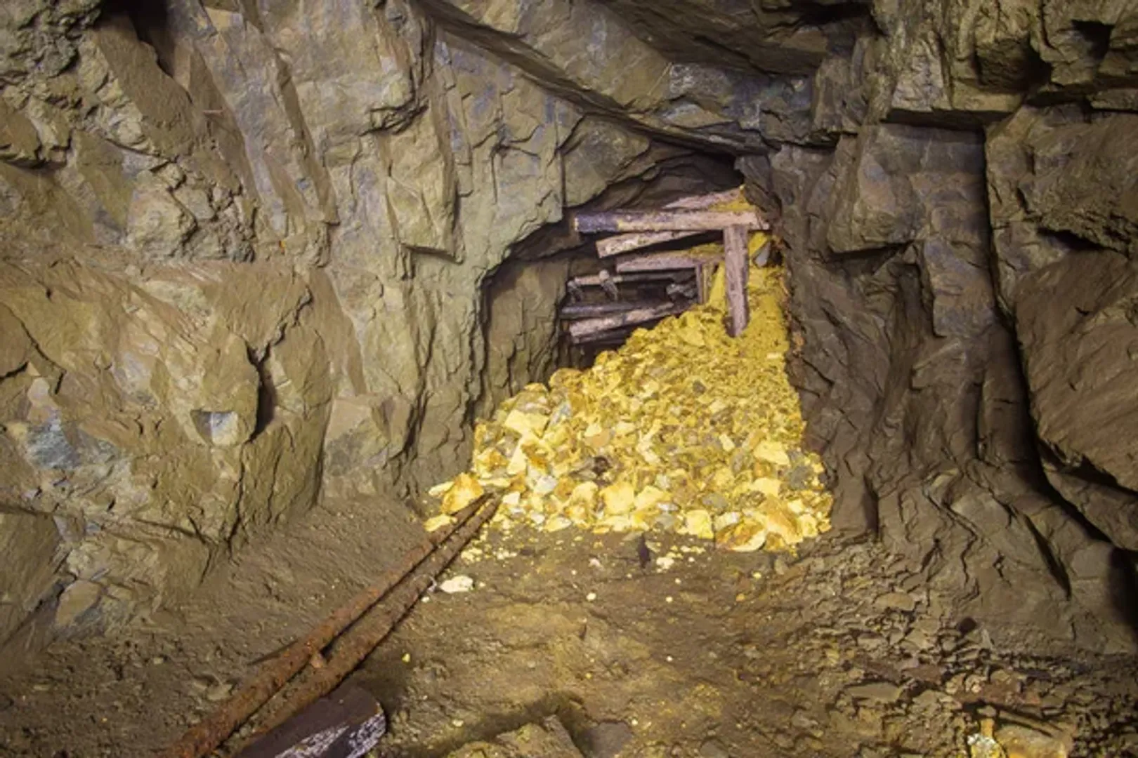 Gold mine 