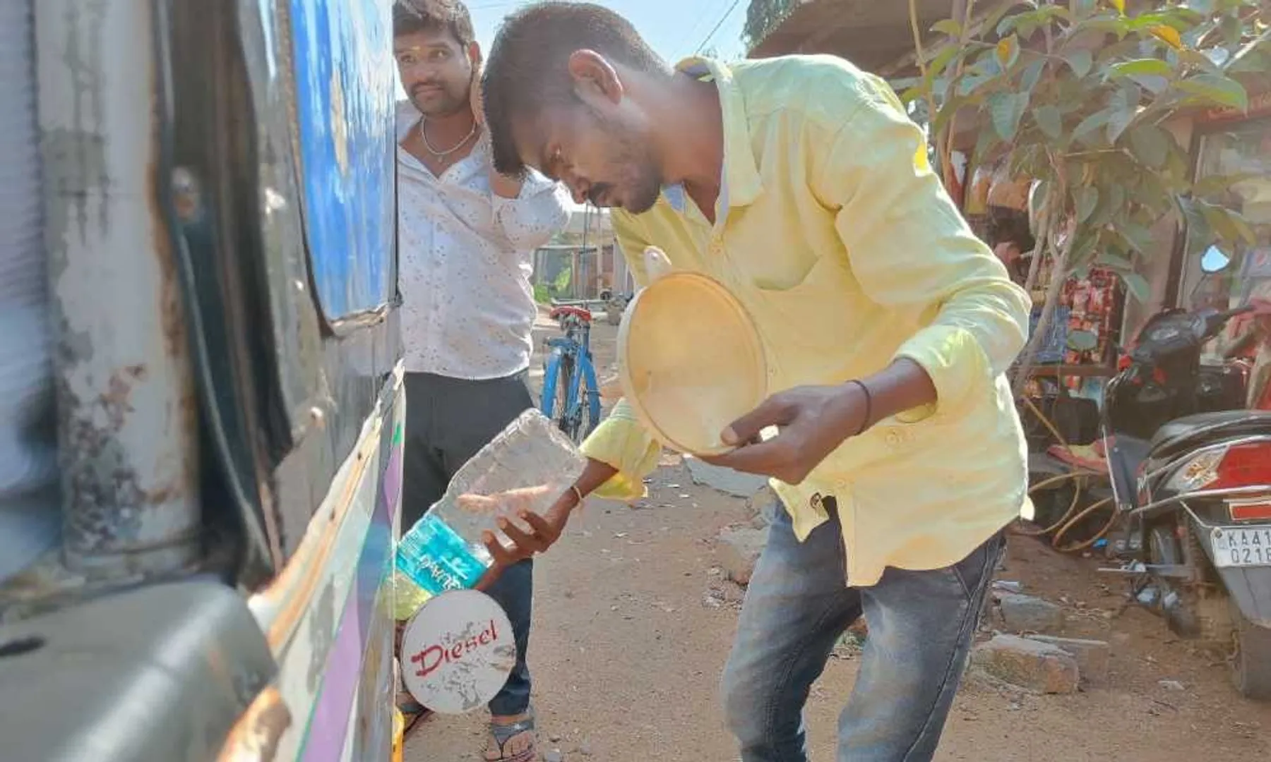 କଟକଣା କରୁଛି କଲବଲ