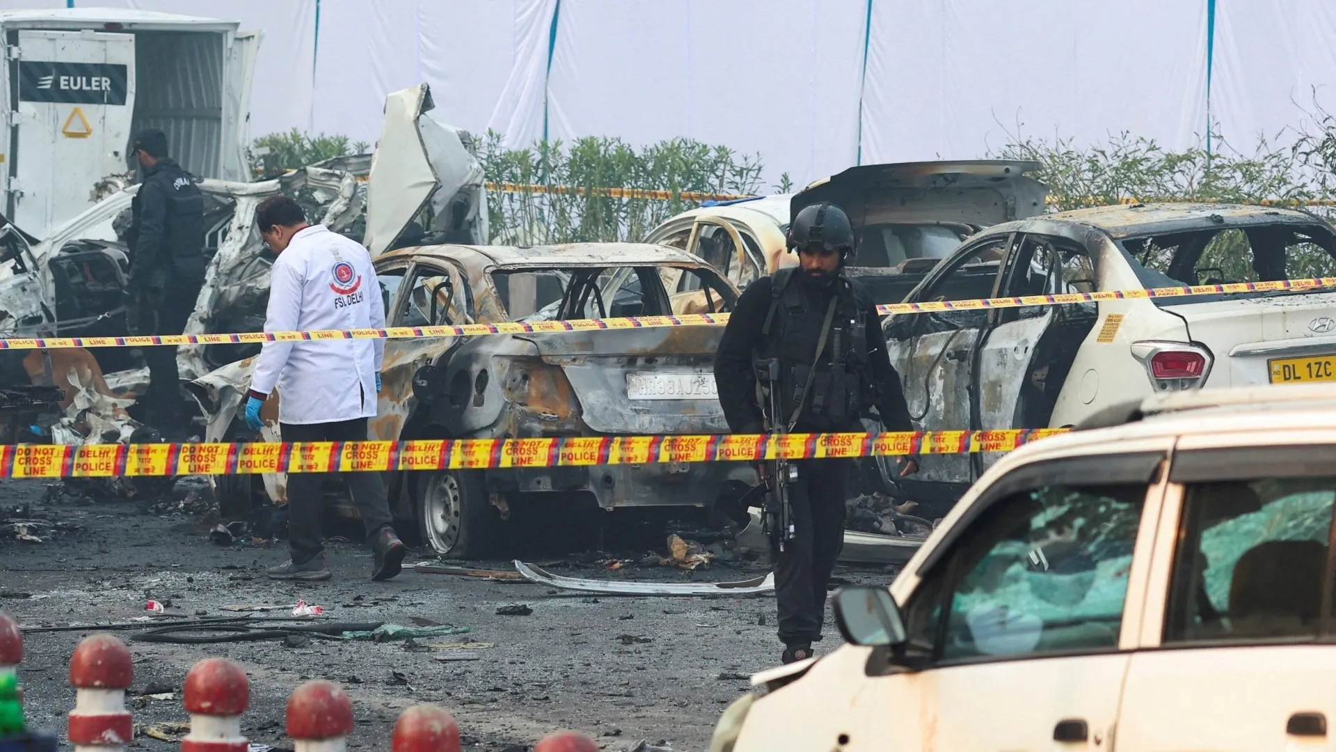 2025-11-11T025157Z_188373435_RC2