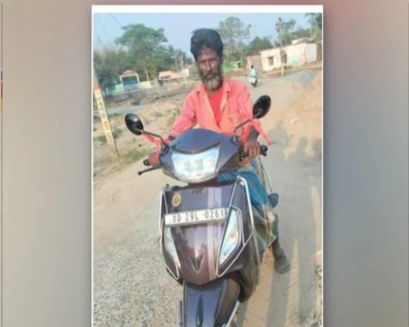 DV  WL.00_04_54_06.Still008