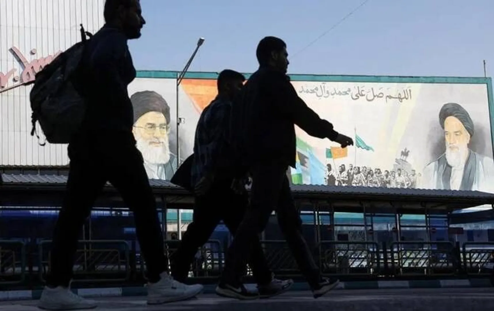 leave the Middle East immediately