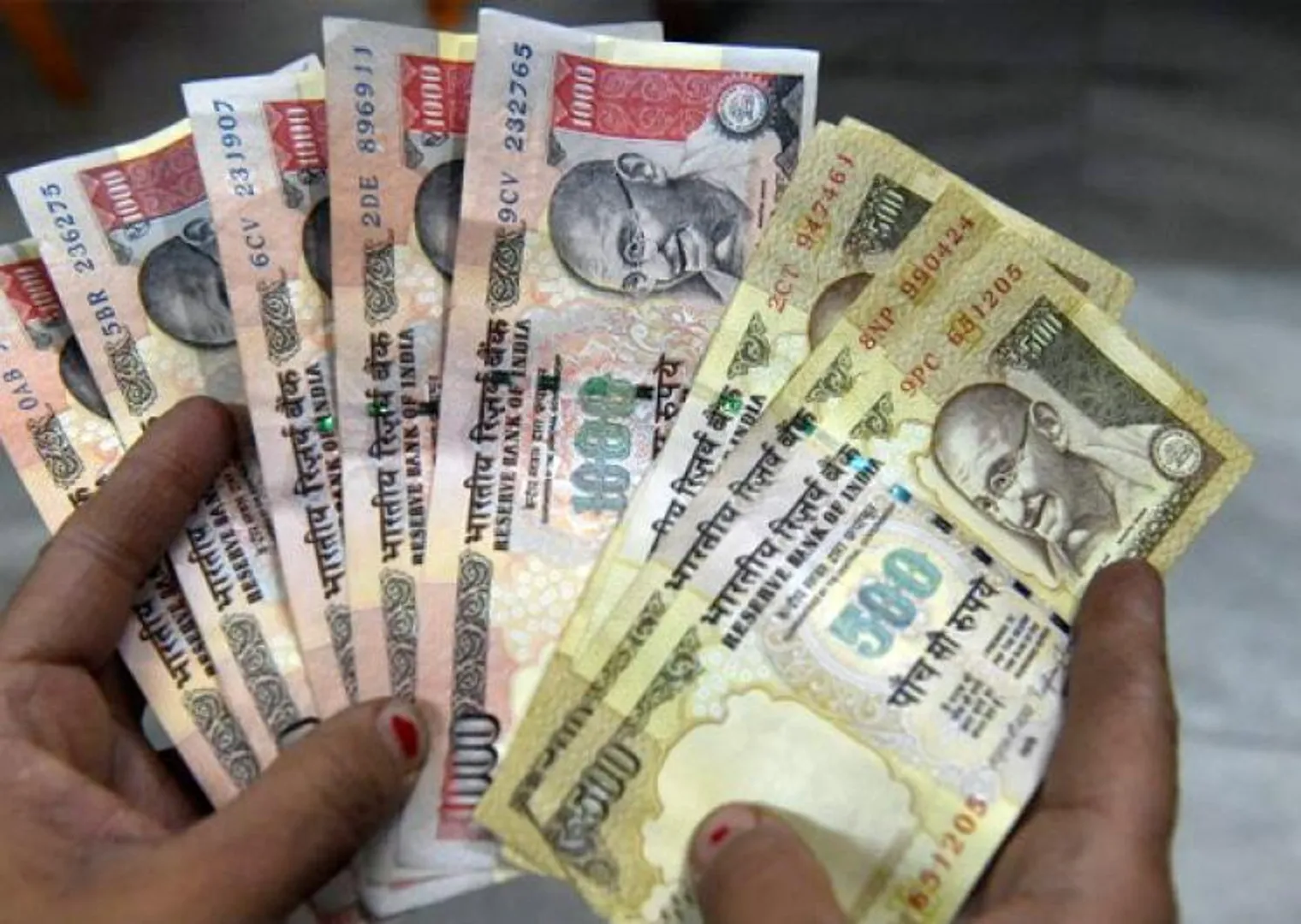 ବିମୁଦ୍ରାକରଣର ପ୍ରଭାବ ! ଆଜିଠୁ ବ୍ୟାଙ୍କରେ ଜମା ହୋଇପାରିବନି ପୁରୁଣା ନୋଟ୍