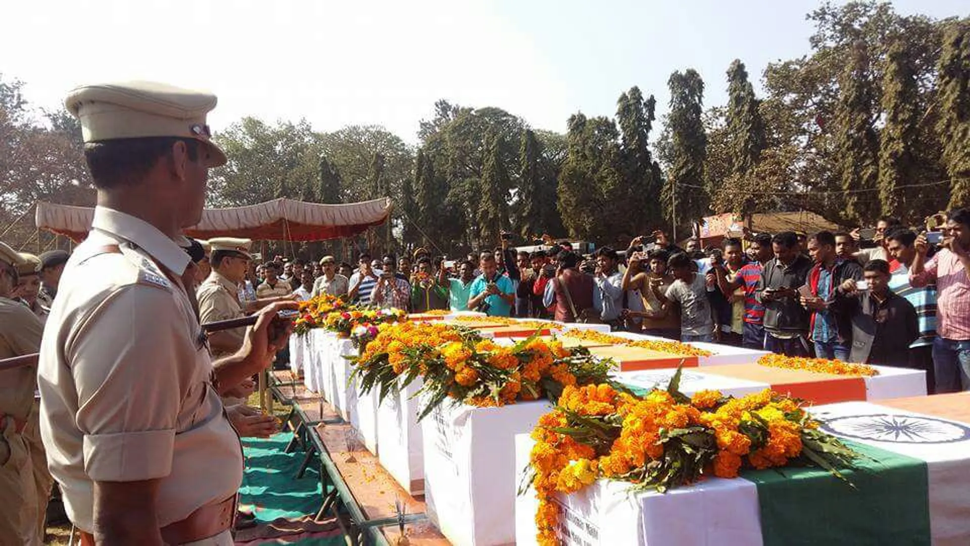 ଲ୍ୟାଣ୍ଡମାଇନ ବିସ୍ଫୋରଣରେ ସହିଦ ଯବାନଙ୍କୁ ଦିଆଗଲା ଶେଷ ସମ୍ମାନ