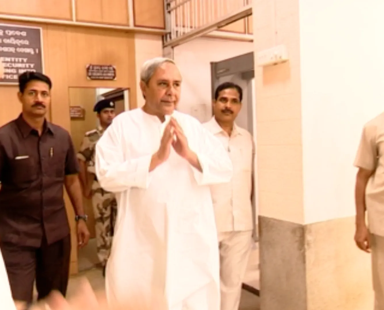 ଓଡିଶା ସଚିବାଳୟରେ ଖୋଲିଲା ସୋସିଆଲ ମିଡିଆ ଗ୍ରୀଭାନ୍ସ ସେଲ ! ଟ୍ୱିଟର କିମ୍ବା ଫେସବୁକରେ ଅଭିଯୋଗ ଶୁଣିବେ ସରକାର ।