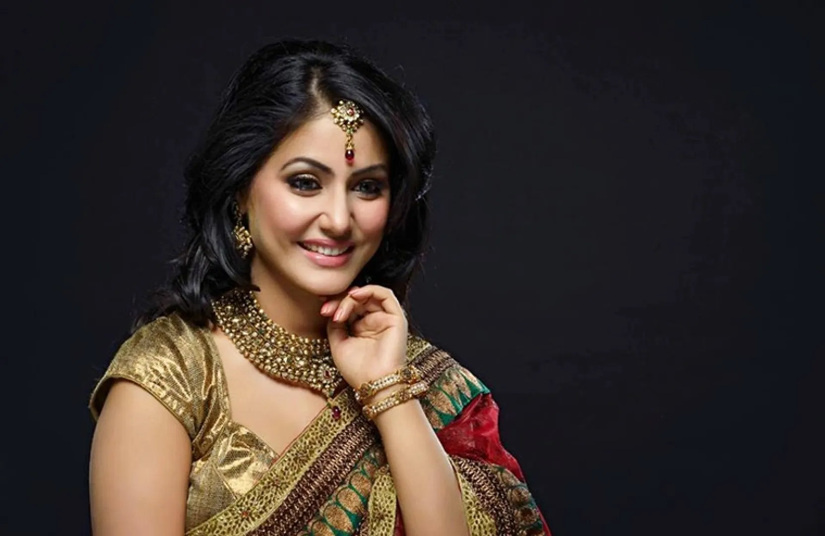 ଚର୍ଚ୍ଚାରେ ହିନା ଖାନ ! ନାୟିକାଙ୍କ ଶରୀରକୁ ନେଇ ଦେଲେ ବିବାଦୀୟ ବୟାନ