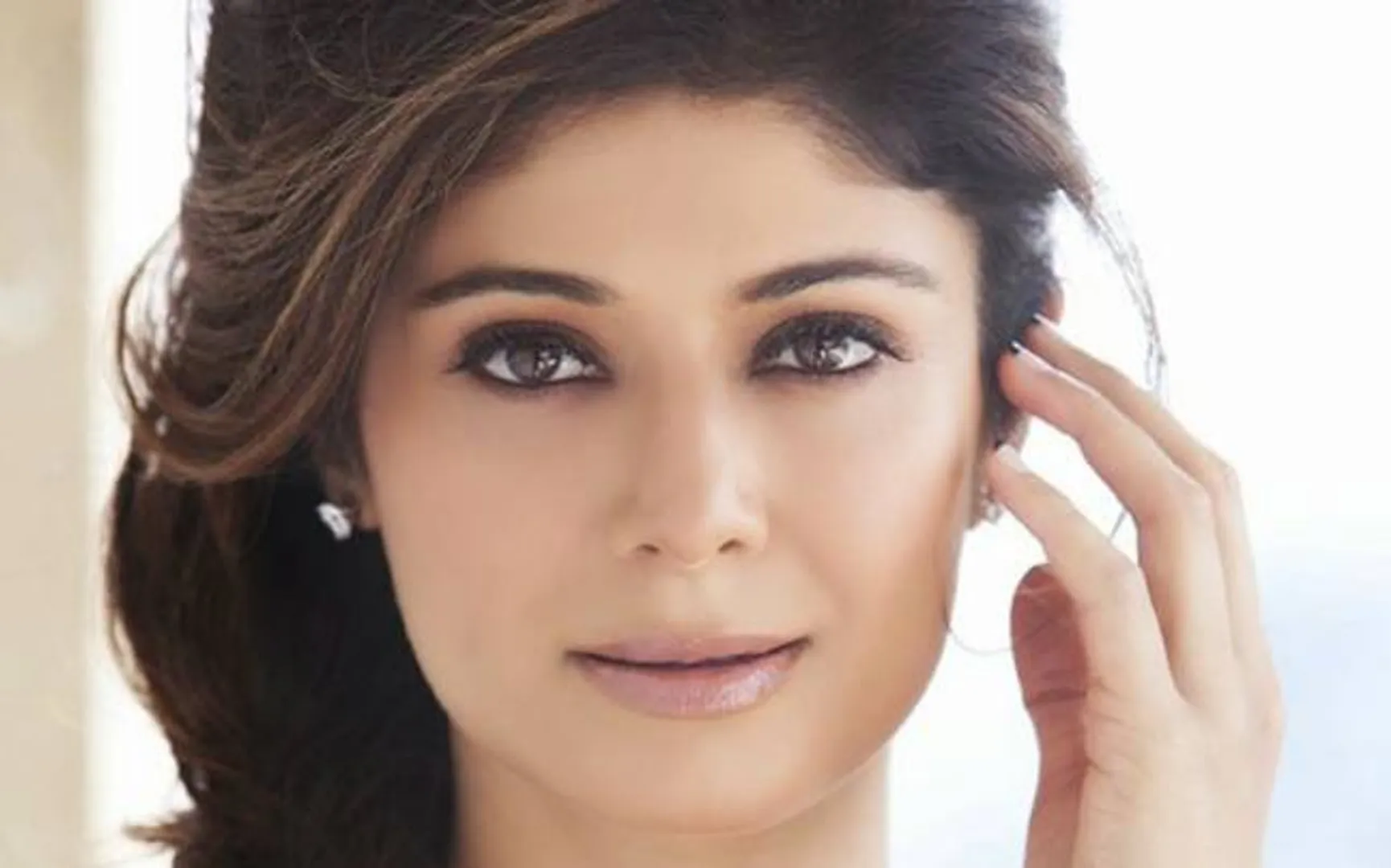 ଖିଲାଡି ଷ୍ଟାରଙ୍କ ସଫଳତା ପଛରେ ରହିଛି ଏହି ନାୟିକାଙ୍କ ହାତ । ଏବେ ବଲିଉଡ ଛାଡି ହଲିଉଡରେ ଦେଖାଉଛନ୍ତି ଜଲୱା