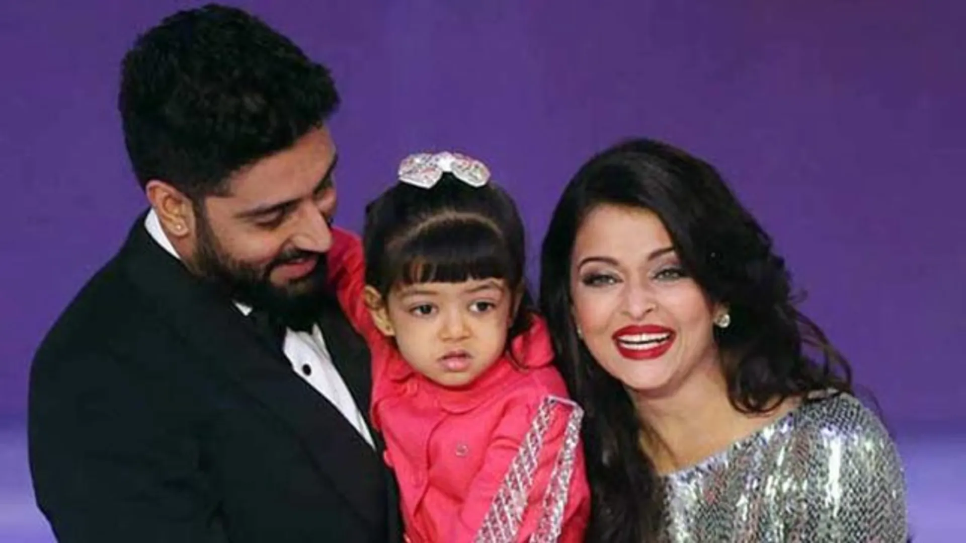 ଅରାଧ୍ୟାଙ୍କ ପାଠପଢ଼ା ନେଇ ନୀଳ ନୟନାଙ୍କ ଦାୟିତ୍ୱବୋଧ ଉପରେ ଉଠିଲା ପ୍ରଶ୍ନ ! ବିରକ୍ତ ହେଲେ ଅଭିଷେକ ବଚ୍ଚନ, ଦେଲେ କଡ଼ା ଜବାବ୍