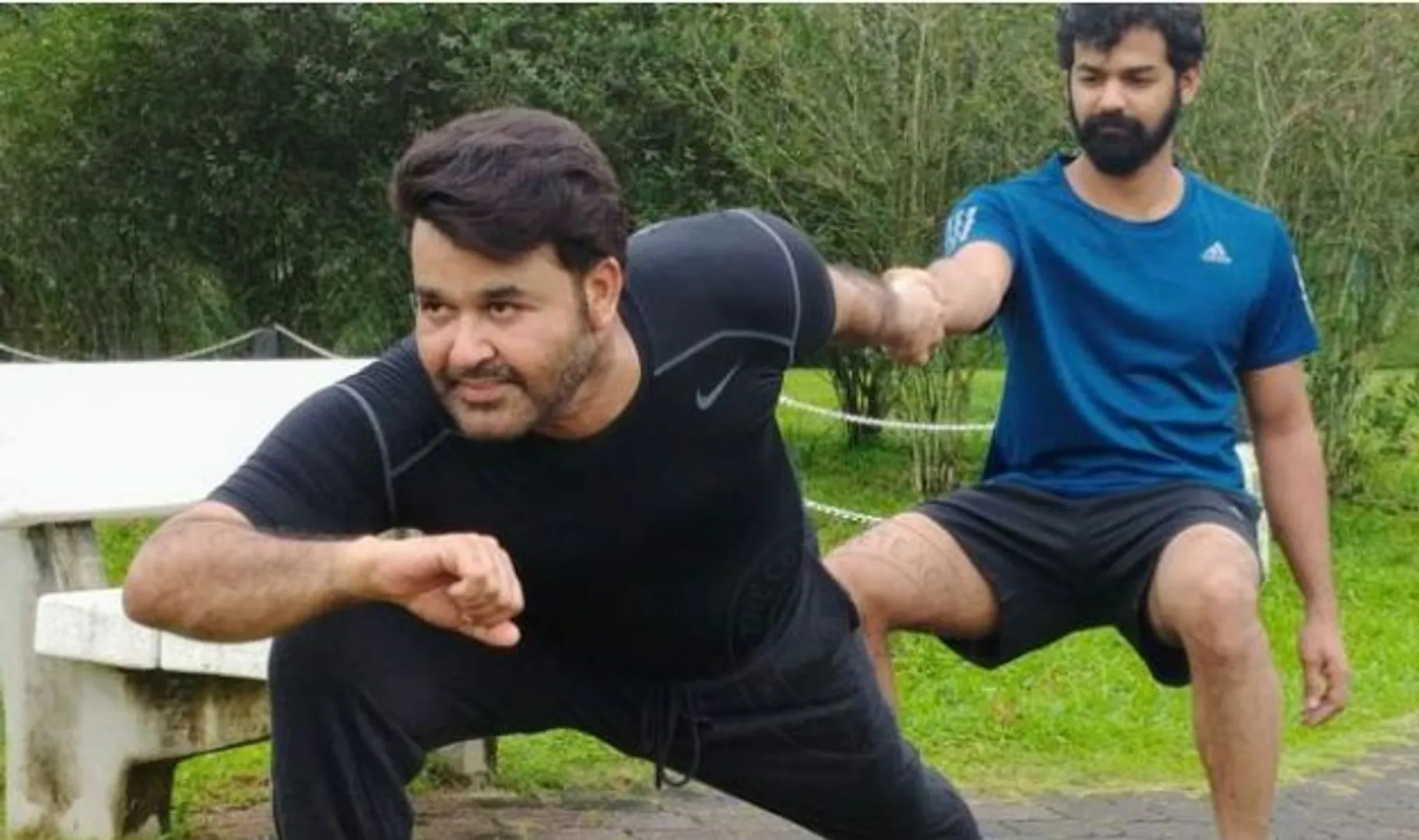 ସାଉଥ ସୁପରଷ୍ଟାରଙ୍କ ଫିଟନେସ୍ କସରତ  : ନିଜ ପୁଅଠାରୁ ବି ଲାଗୁଛନ୍ତି ଛୋଟ !