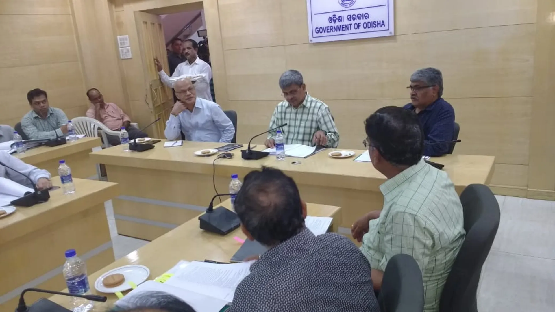 ସିଙ୍ଗଲ ୱିଣ୍ଡୋ କ୍ଲିୟରାନ୍ସ କମିଟିରେ ୪ଟି ପ୍ରକଳ୍ପକୁ ମଞ୍ଜୁରୀ : ମୋଟ ୩୪୮ କୋଟି ପ୍ରକଳ୍ପ, ୬ ହଜାର ନିଯୁକ୍ତି ସୁଯୋଗ।