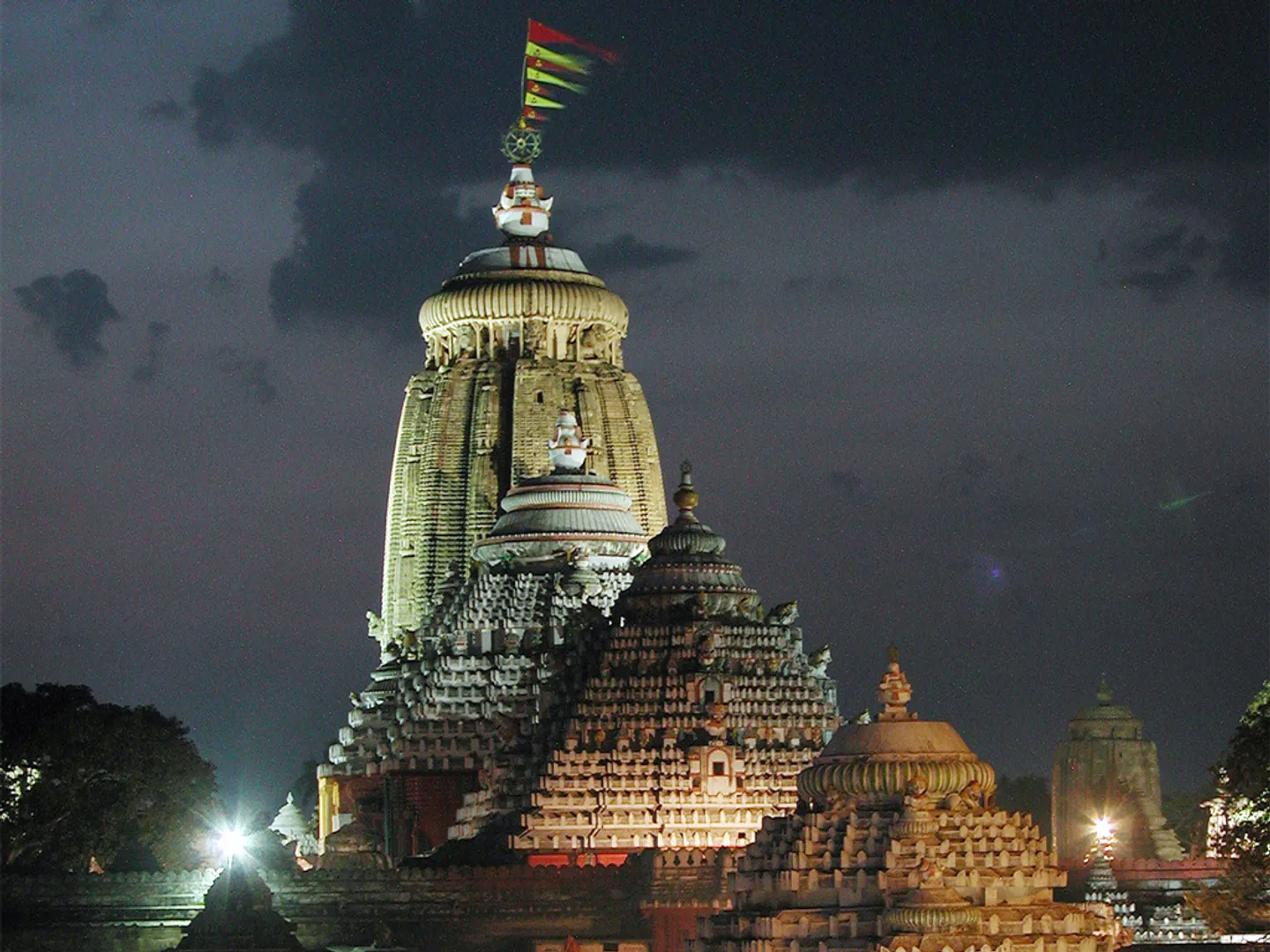 ବ୍ରହ୍ମବିଭ୍ରାଟ : ଆସିଲା ରିପୋର୍ଟ ହେଲେ ଖୋଲିବନି ରହସ୍ୟ, ଲୋକେ ଜାଣିବେନି କାହିଁକି ବିଳମ୍ବରେ ହେଲା ବ୍ରହ୍ମବଦଳ । ଜାଣନ୍ତୁ ସେହିଦିନ ରାତିର ପୂରା ଘଟଣା