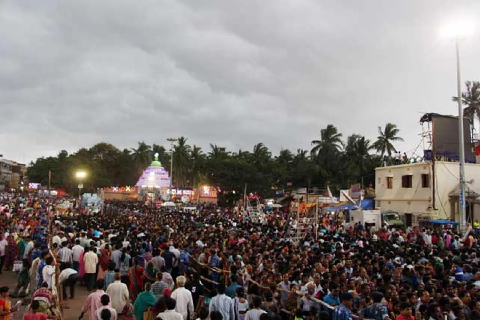 ସନ୍ଧ୍ୟା ଦର୍ଶନର ପୌରାଣିକ ଗାଥା! ଆଡ଼ପ ମଣ୍ଡପକୁ କାହିଁକି ଯଜ୍ଞବେଦୀ ଓ ମହାବେଦୀ କୁହାଯାଏ?