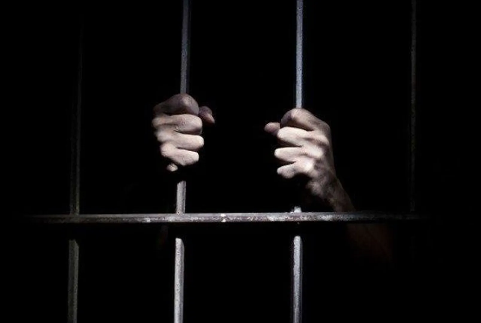 ଏଣିକି ବାହାର ରନ୍ଧାଖାଦ୍ୟ ଜେଲ ମଧ୍ୟକୁ ପ୍ରବେଶ ଉପରେ ଲାଗିବ କଟକଣା । ଖାଇବା ଜେଲକୁ ନେବାକୁ ହେଲେ ଦରକାର ପଡିବ ଡାକ୍ତରୀ ପରାମର୍ଶ ଓ କୋର୍ଟଙ୍କ ଅନୁମତି