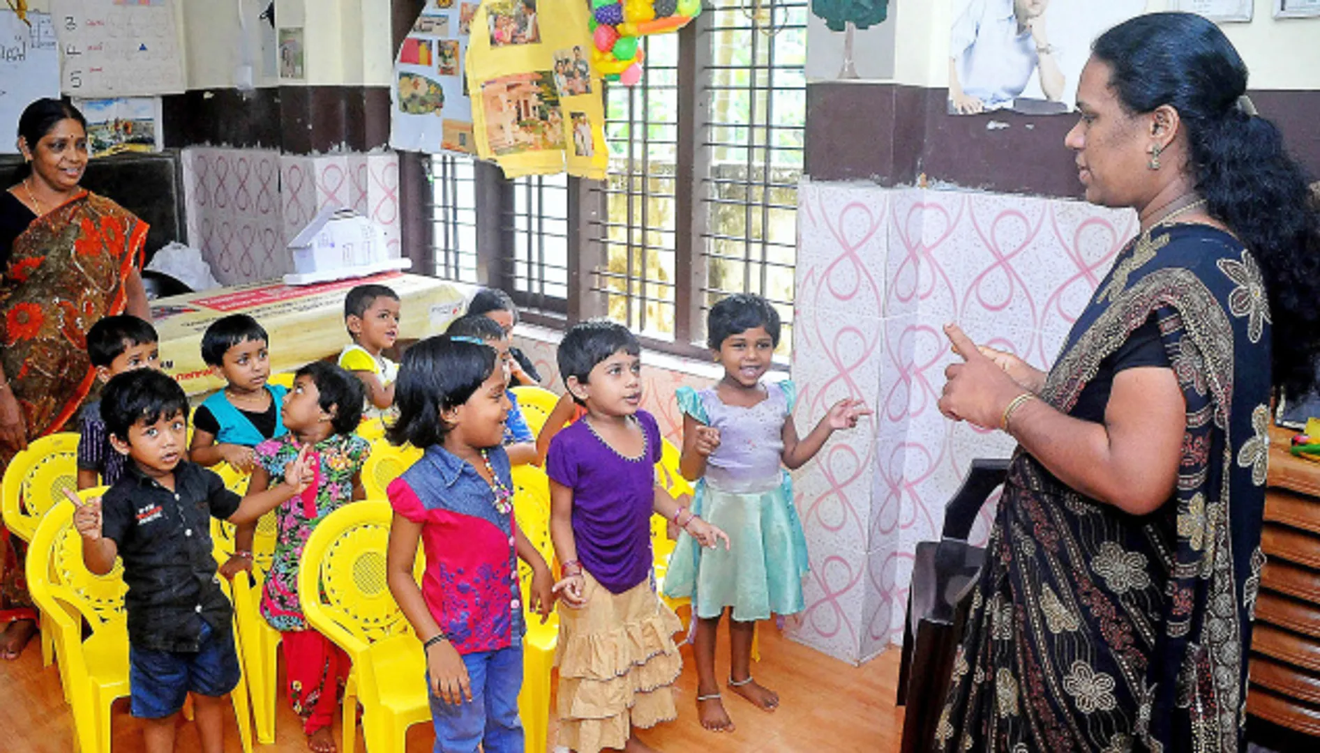 ଅଙ୍ଗନୱାଡି ସୁପରଭାଇଜର୍ ପଦବୀ ପାଇଁ ବାହାରିଲା ୩୦୯ ନିଯୁକ୍ତି ! ଏଭଳି ପ୍ରକ୍ରିୟାରେ କରନ୍ତୁ ଆବେଦନ ।