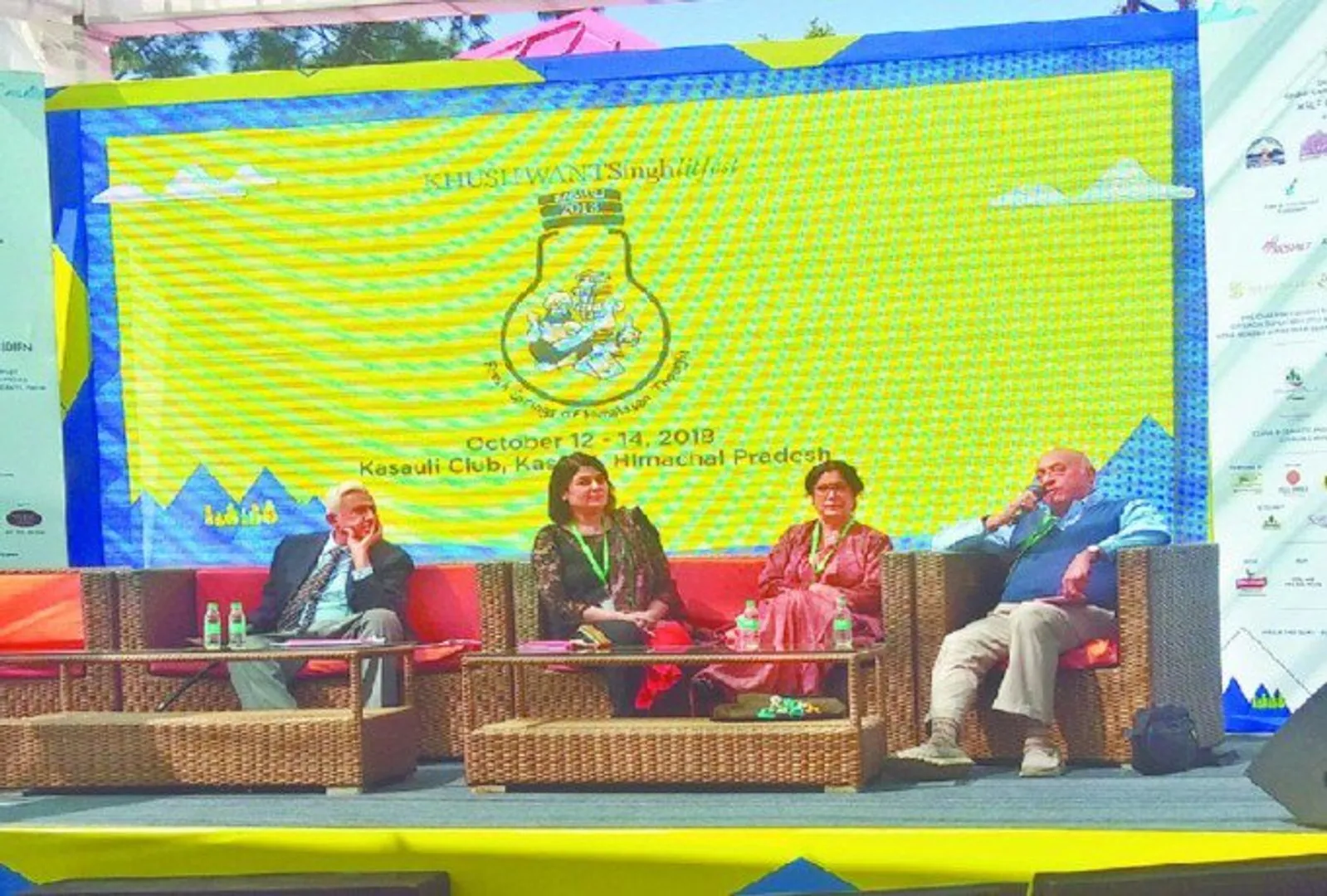 ପ୍ରେମଦିବସକୁ ନେଇ ଏଭଳି ଚର୍ଚ୍ଚା କଲେ ଲିଟଫେଷ୍ଟ ସଦସ୍ୟ ! ଶତ୍ରୁଦେଶକୁ ଉପରକୁ ଉଠାଇ ଭାରତକୁ ତଳେ ପକାଇଲେ ଏହି ରାଜନେତା ।