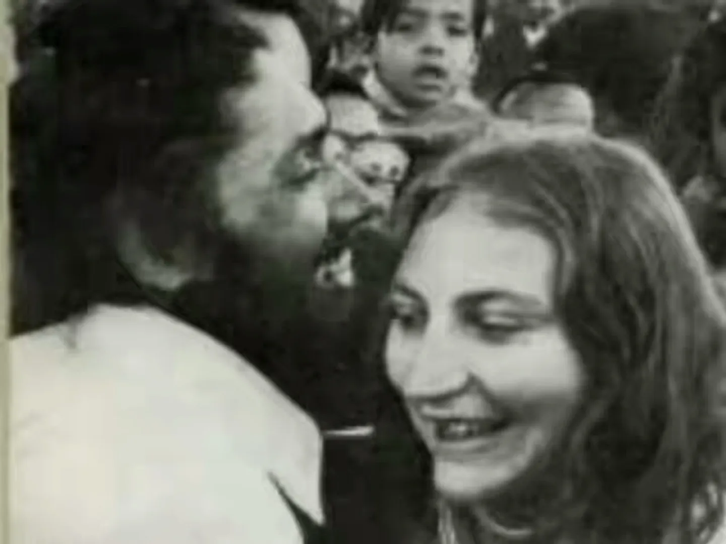 ପ୍ରେମରୁ ଆରମ୍ଭ ହୋଇଥିଲା ସ୍କାଏ ଡାଇଭିଂ ଭଳି ଦୁଃସାହସିକ କ୍ରୀଡାର ଆରମ୍ଭ ! ୫୦୦୦ ଫୁଟ ଉଚ୍ଚତାରୁ ଡେଇଁ କରିଥିଲେ ପ୍ରେମ ନିବେଦନ ।