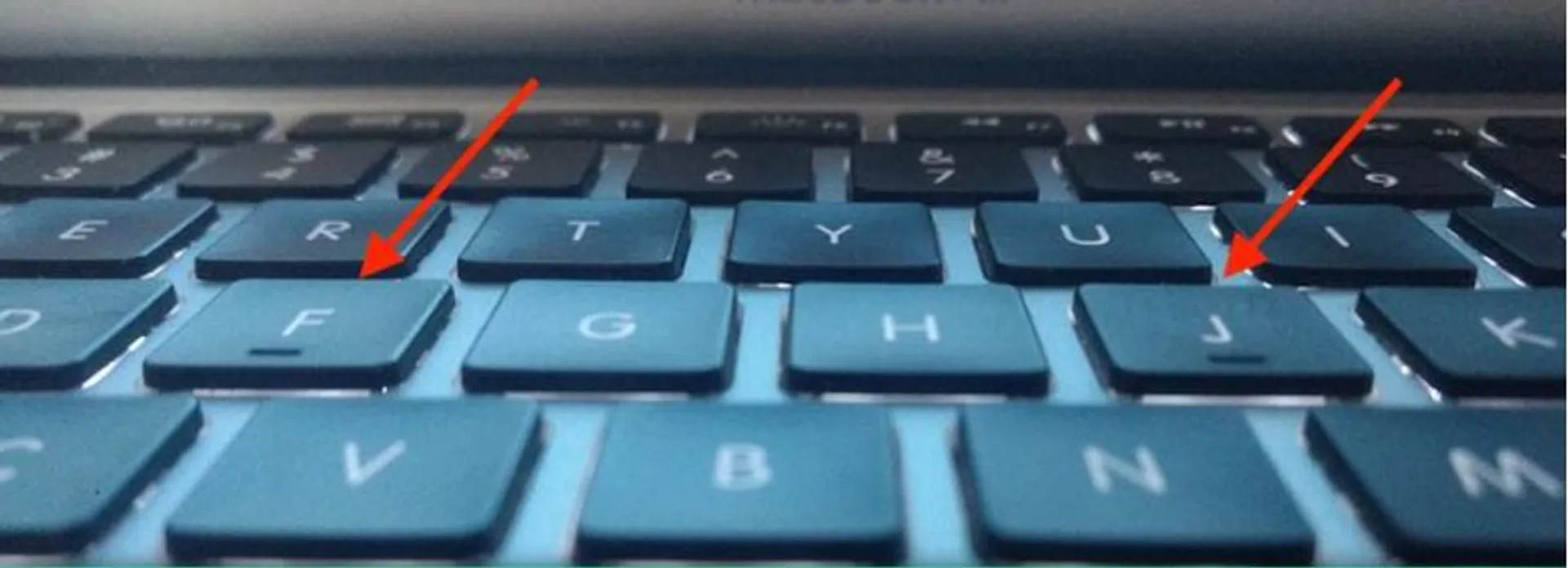 ଜାଣିବା କଥା ! କମ୍ପ୍ୟୁଟର କି-ବୋର୍ଡର ଏଫ୍ ଏବଂ ଜେ ୱାର୍ଡ ତଳେ କାହିଁକି ଅଣ୍ଡରଲାଇନ୍ ପଡିଥାଏ ?