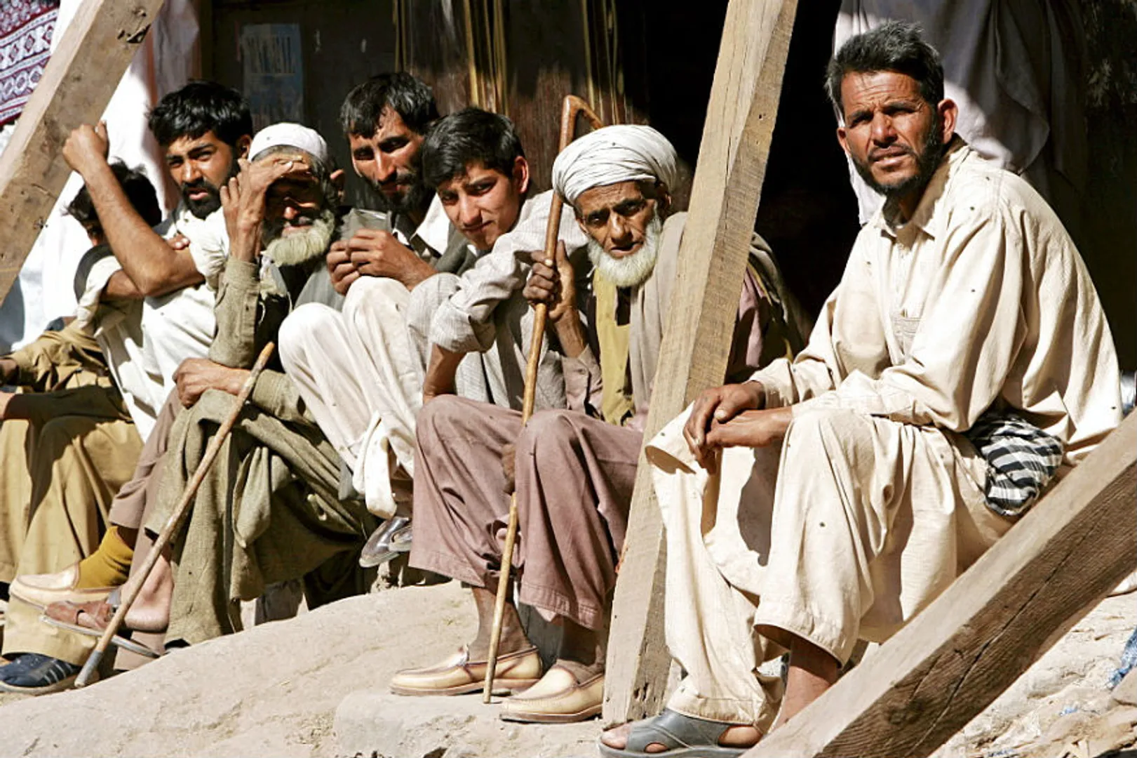 ପାକିସ୍ତାନର ୪୭% ଲୋକ ମାନିଲେ କି, ତାଙ୍କ ଦେଶ କାଶ୍ମୀରରେ ଆତଙ୍କ ଖେଳାଏ !