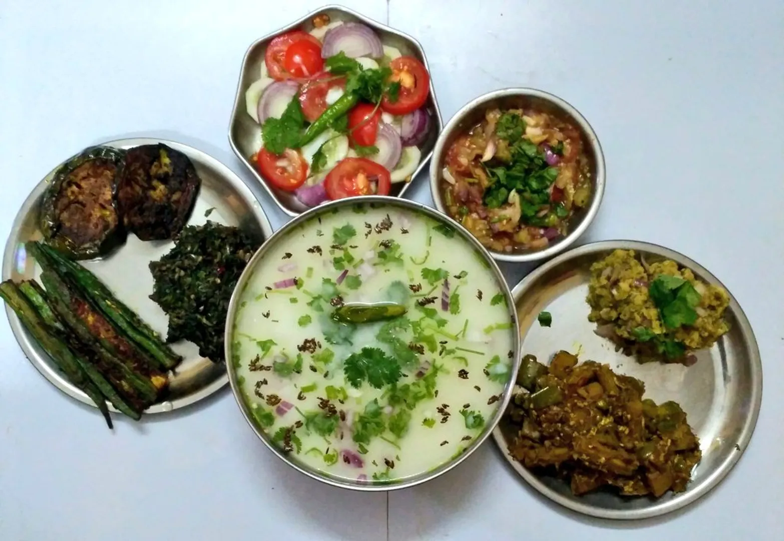 ପଖାଳ କରୁଛି ପାଗଳ : ଚାଳିଆ ହୋଟେଲରୁ ନେଇ ପଞ୍ଚ ତାରକା ହୋଟେଲ ପର୍ଯ୍ୟନ୍ତ ସବୁଠି ପଖାଳର ଚାହିଦା