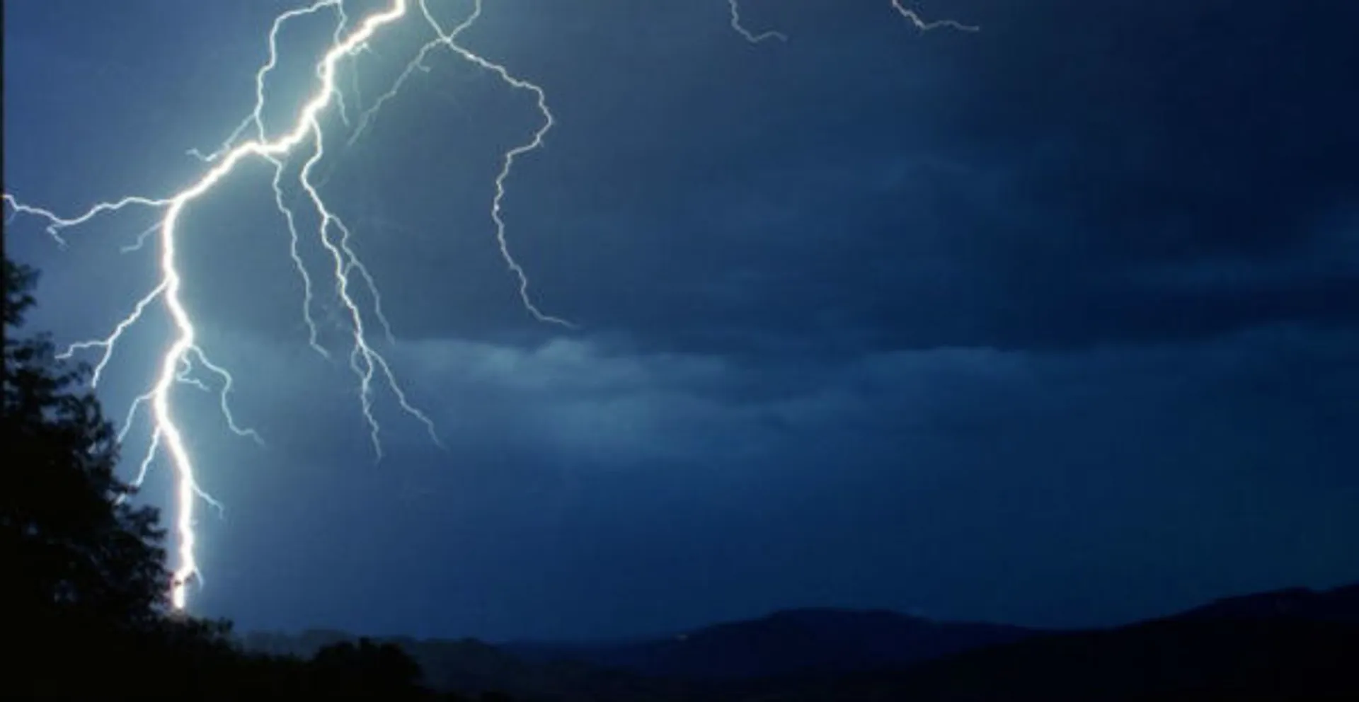 ରାଜ୍ୟରେ ଘଡଘଡି ସହ କାଳବୈଶାଖୀ ସମ୍ଭାବନା : ୩ଟି ଜିଲ୍ଲାକୁ ପାଣିପାଗ ବିଭାଗର ସତର୍କ ସୂଚନା